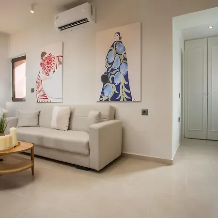 Elysian Apartment *